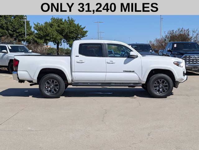 Used 2023 Toyota Tacoma SR5 AWD/4WD image 4