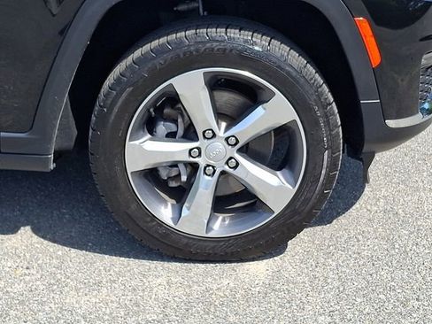 Used 2021 Jeep Grand Cherokee L Limited AWD/4WD image 8
