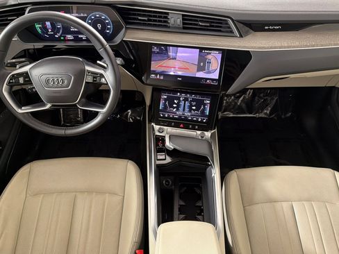 Used 2024 Audi Q8 e-tron Premium Plus w/ Premium Plus Package AWD/4WD image 13