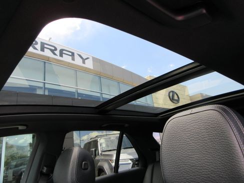 Used 2024 Mercedes-Benz GLE 580 4MATIC image 18