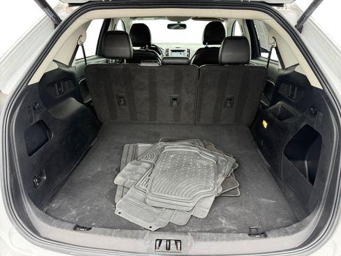 Used 2016 Ford Edge SEL w/ Equipment Group 201A AWD/4WD image 17