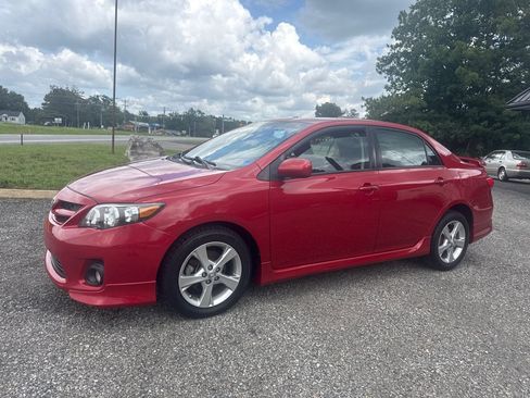 Used 2012 Toyota Corolla S FWD image 3