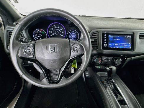 Used 2021 Honda HR-V Sport image 10