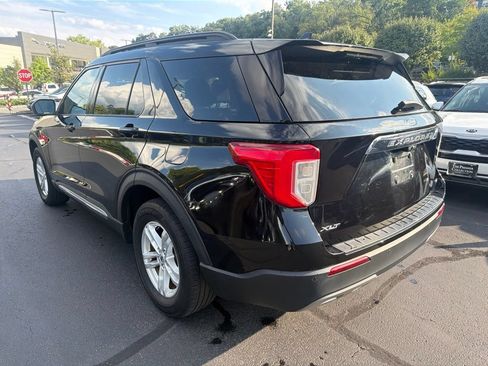 Used 2020 Ford Explorer XLT w/ Equipment Group 202A AWD/4WD image 2