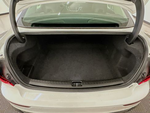 Used 2025 Volvo S60 B5 Core image 31