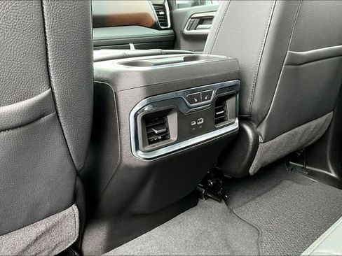 Used 2025 GMC Sierra 2500 Denali w/ Denali Reserve Package AWD/4WD image 11