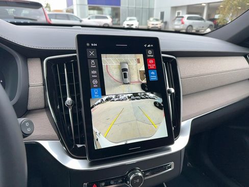 New 2026 Volvo XC90 T8 Plus w/ Protection Package Premier AWD/4WD image 23