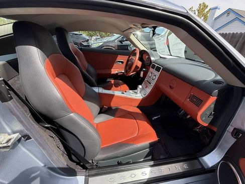 Used 2008 Chrysler Crossfire Limited RWD image 16