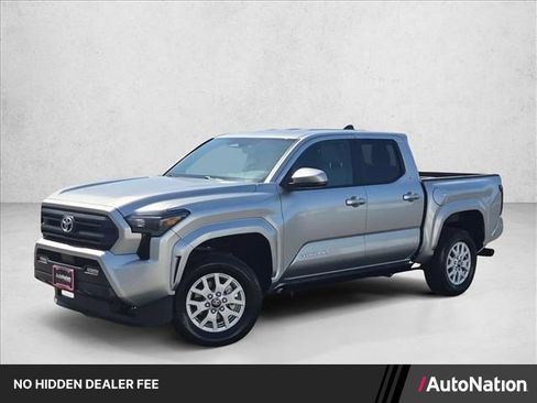 Used 2024 Toyota Tacoma SR5 AWD/4WD image 1