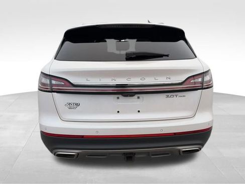 Used 2019 Lincoln Nautilus Select w/ Class II Trailer Tow Package image 6