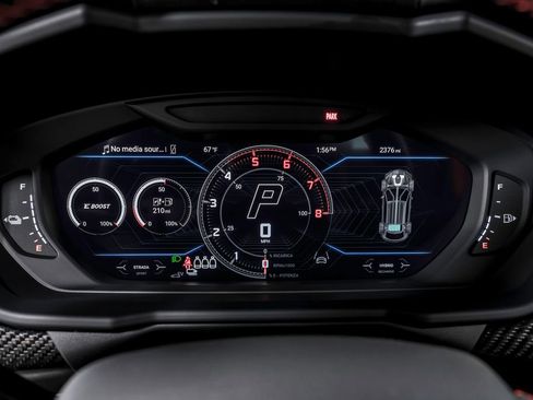 Used 2025 Lamborghini Urus SE image 17