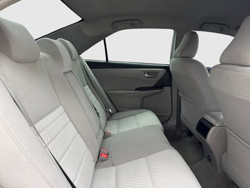 Used 2017 Toyota Camry LE FWD image 44