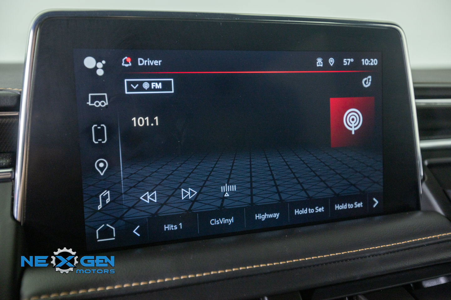 Used 2023 GMC Yukon XL AT4 w/ AT4 Premium Package AWD/4WD image 20