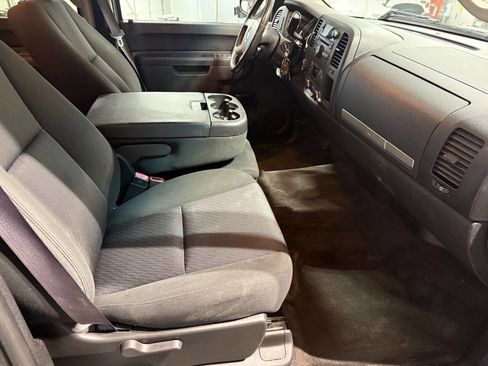 Used 2011 GMC Sierra 1500 SLE w/ Power Tech Package AWD/4WD image 18