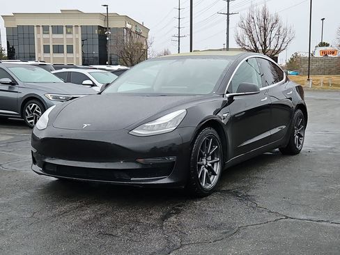 Used 2018 Tesla Model 3 Long Range image 10
