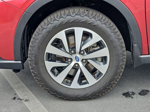 Used 2020 Subaru Outback Premium image 10