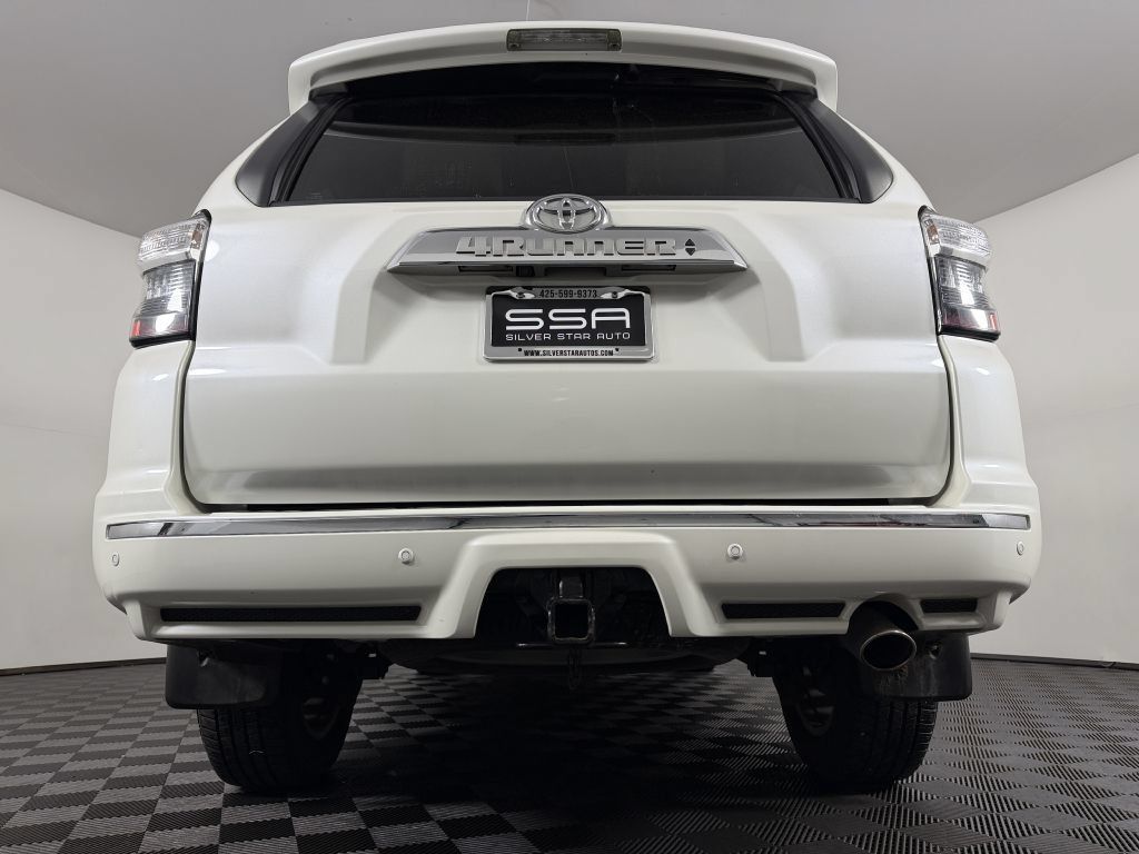 Used 2018 Toyota 4Runner Limited AWD/4WD image 8