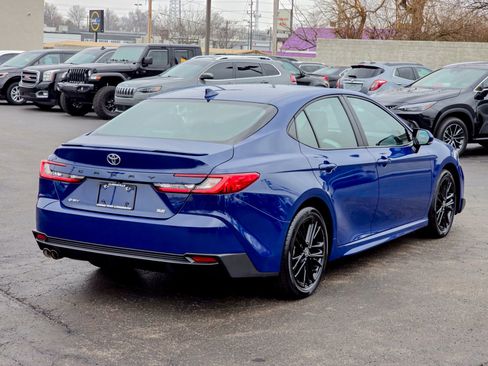 Used 2025 Toyota Camry SE image 22