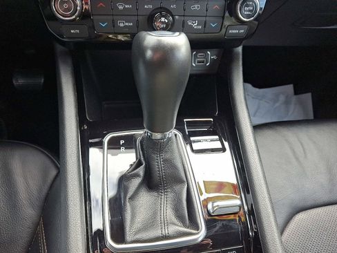 Used 2022 Jeep Compass Limited image 14