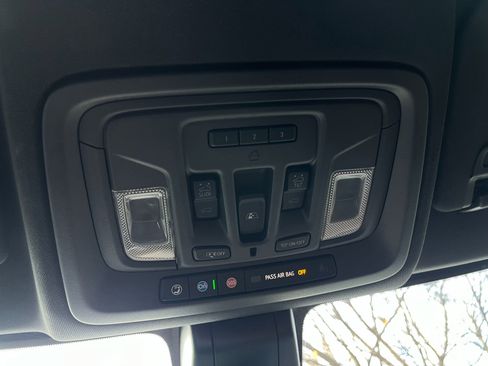 Used 2023 Chevrolet Silverado 2500 High Country w/ Z71 Off-Road Package image 73