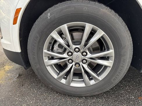 Used 2022 Cadillac XT5 Premium Luxury image 11