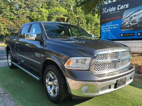 Used 2017 RAM 1500 Laramie AWD/4WD image 1