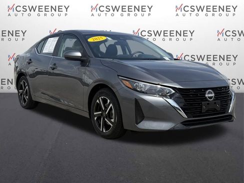 Used 2025 Nissan Sentra SV image 7