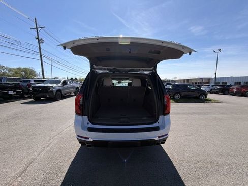 New 2026 GMC Yukon XL Denali w/ Denali Reserve Package image 23