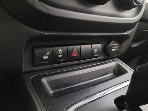 Used 2012 Jeep Patriot Latitude w/ Altitude Pkg image 28