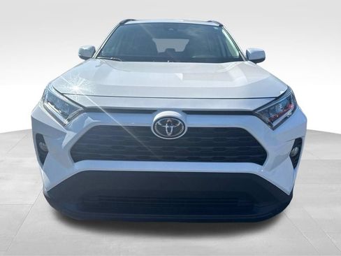 Used 2020 Toyota RAV4 XLE FWD image 3