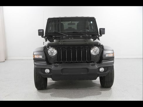 Used 2022 Jeep Wrangler Unlimited Sport AWD/4WD image 2