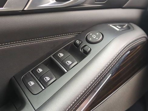 Used 2025 BMW X5 xDrive50e image 28