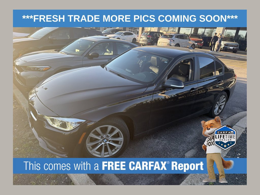 Used 2018 BMW 320i xDrive Sedan AWD/4WD image 1