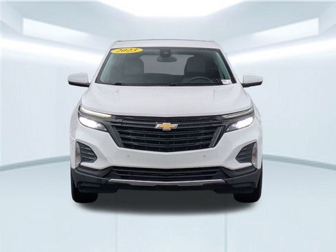 Used 2023 Chevrolet Equinox LT w/ Driver Convenience Package image 11