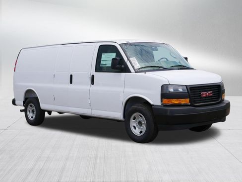 New 2026 GMC Savana 3500 Extended w/ Driver Convenience Package RWD image 7