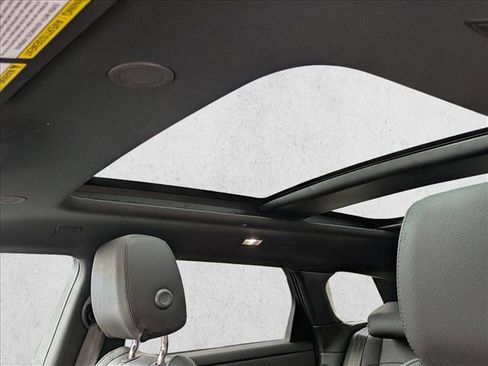 New 2026 Land Rover Range Rover Evoque S image 15