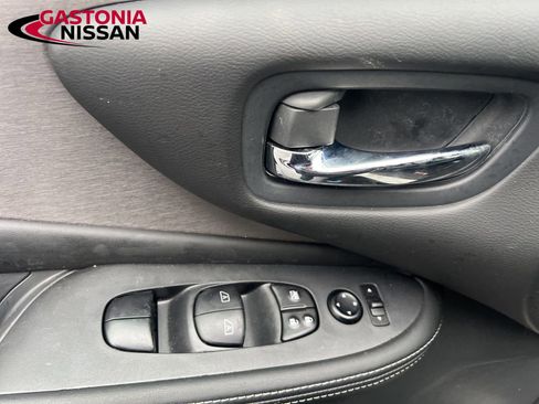 Used 2024 Nissan Murano SV w/ SV Midnight Edition Package image 36