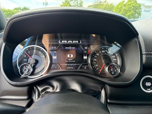 Used 2023 RAM 1500 Laramie AWD/4WD image 11