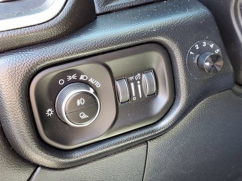 Used 2019 RAM 2500 Laramie AWD/4WD image 14