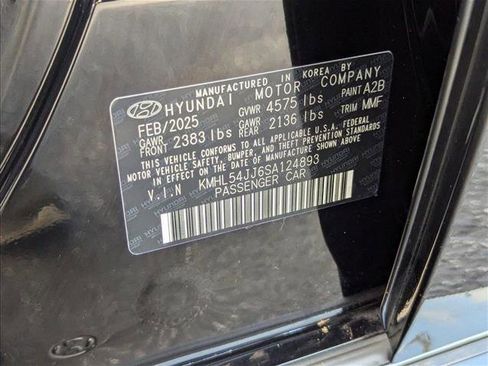 New 2025 Hyundai Sonata Limited image 17