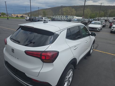 New 2026 Buick Encore GX Preferred w/ Comfort Package AWD/4WD image 9