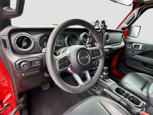 Certified 2023 Jeep Wrangler Unlimited Sahara AWD/4WD image 12