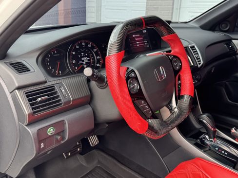 Used 2017 Honda Accord Sport image 17