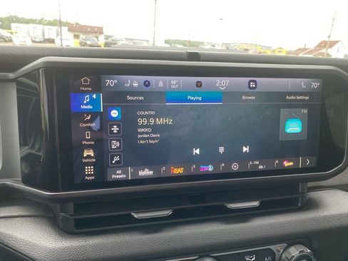 New 2025 Jeep Gladiator Sport AWD/4WD image 20
