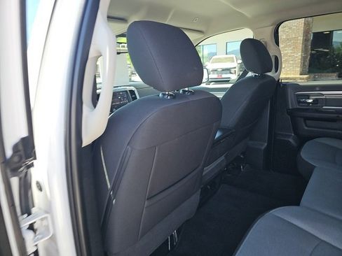 Used 2022 RAM 1500 Classic SLT w/ Electronics Convenience Group image 8