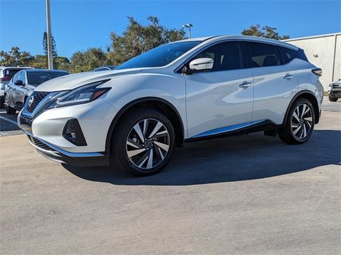 Used 2024 Nissan Murano SL image 10