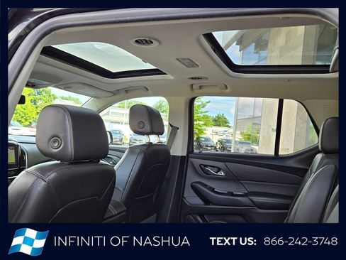 Used 2019 Chevrolet Traverse Premier w/ Redline Edition AWD/4WD image 12