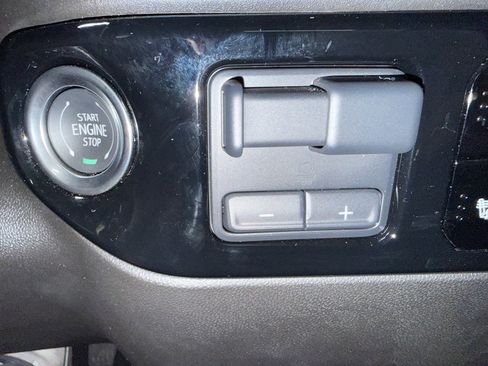 Certified 2024 Chevrolet Silverado 2500 LT w/ Convenience Package AWD/4WD image 30