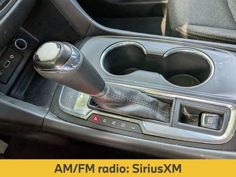Used 2019 Chevrolet Equinox LT FWD image 21