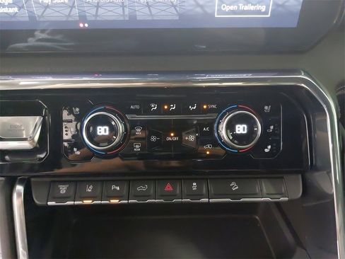 Used 2024 GMC Sierra 3500 Denali w/ Denali Reserve Package image 21